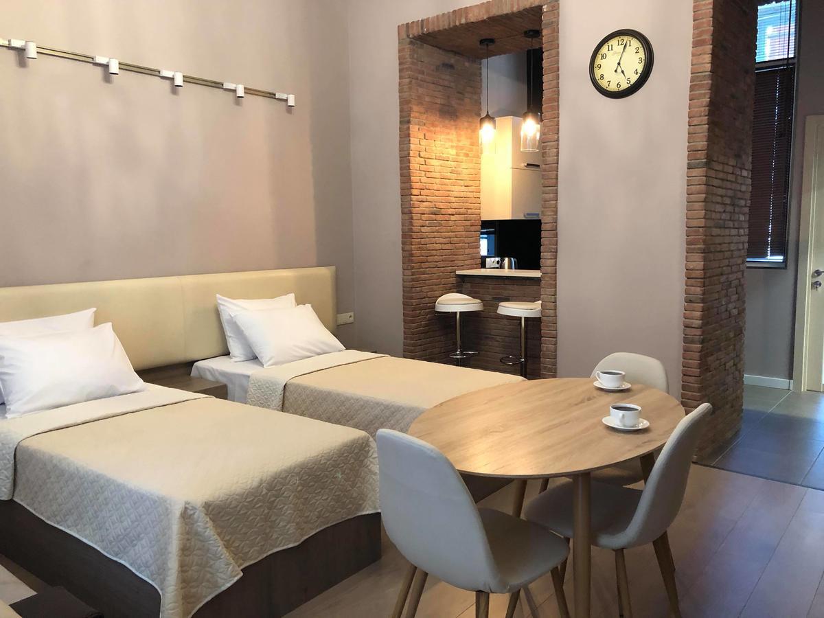 Old Tbilisi Metekhi One Room ภายนอก รูปภาพ