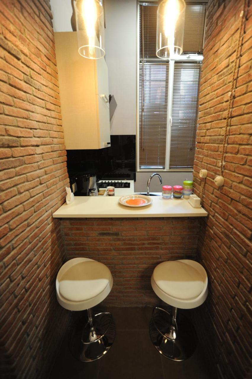 Old Tbilisi Metekhi One Room ภายนอก รูปภาพ