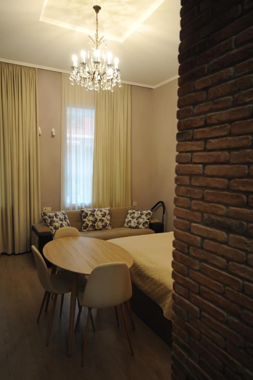 Old Tbilisi Metekhi One Room ภายนอก รูปภาพ