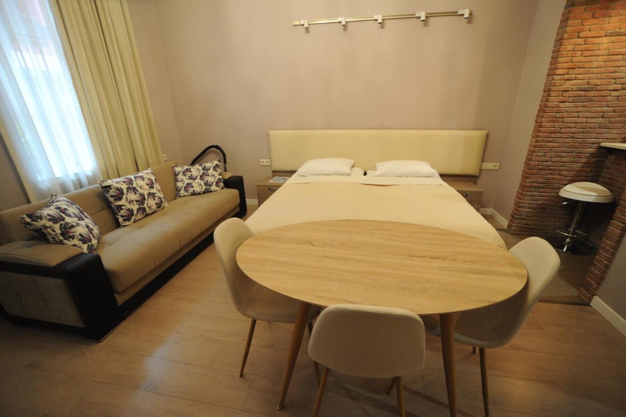 Old Tbilisi Metekhi One Room ภายนอก รูปภาพ