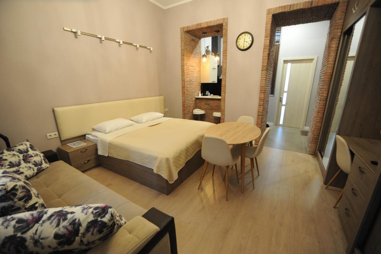 Old Tbilisi Metekhi One Room ภายนอก รูปภาพ