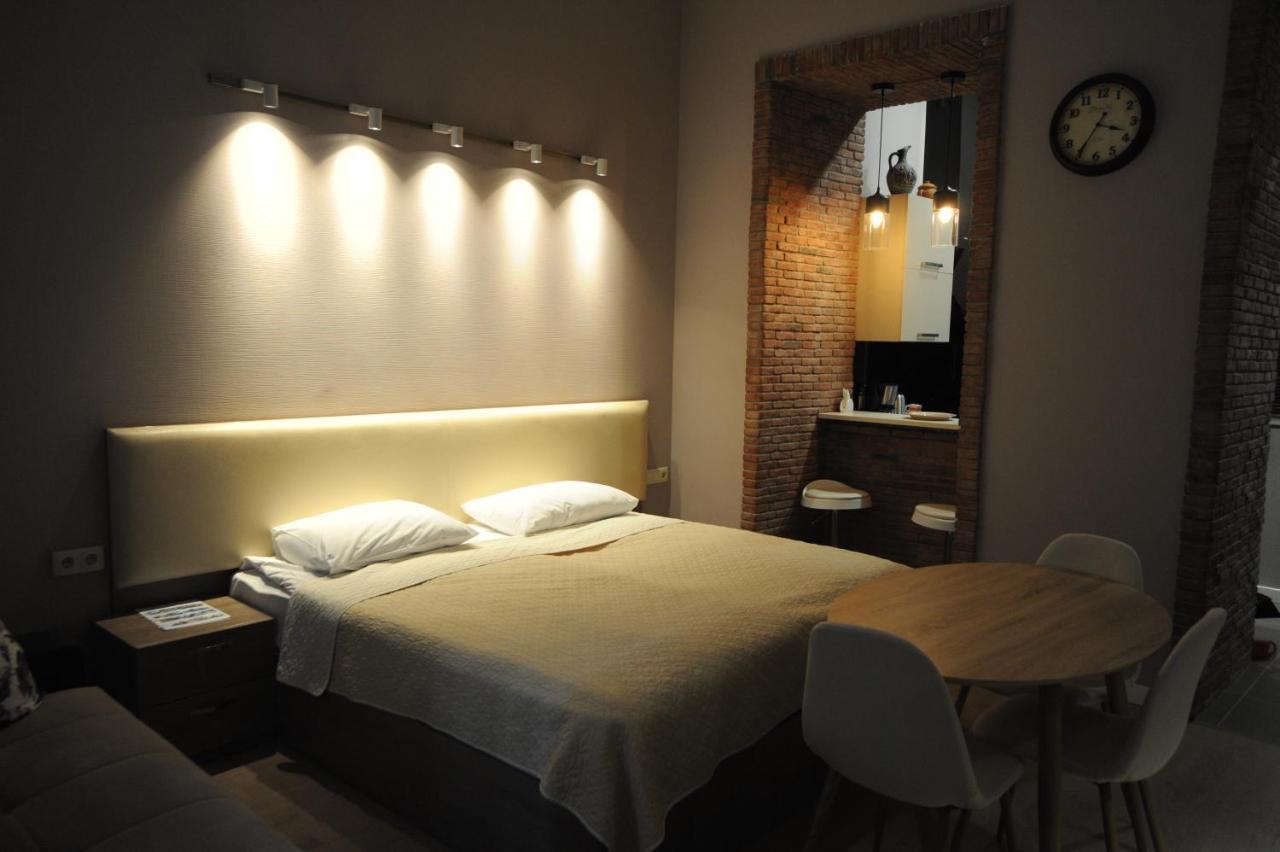 Old Tbilisi Metekhi One Room ภายนอก รูปภาพ